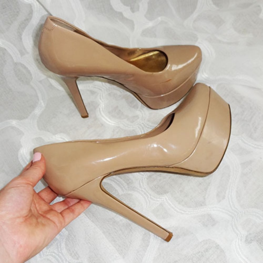 Jessica Simpson Nude Patent Leather Platform Almond Toe Heels Pumps Sexy Shoes 6